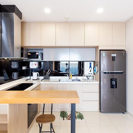 Home, Cosy&Luxury Apartment - 5Mins To Airport, Free Pool&Gym, Airport Pick Up Service Ho Şi Min Dış mekan fotoğraf