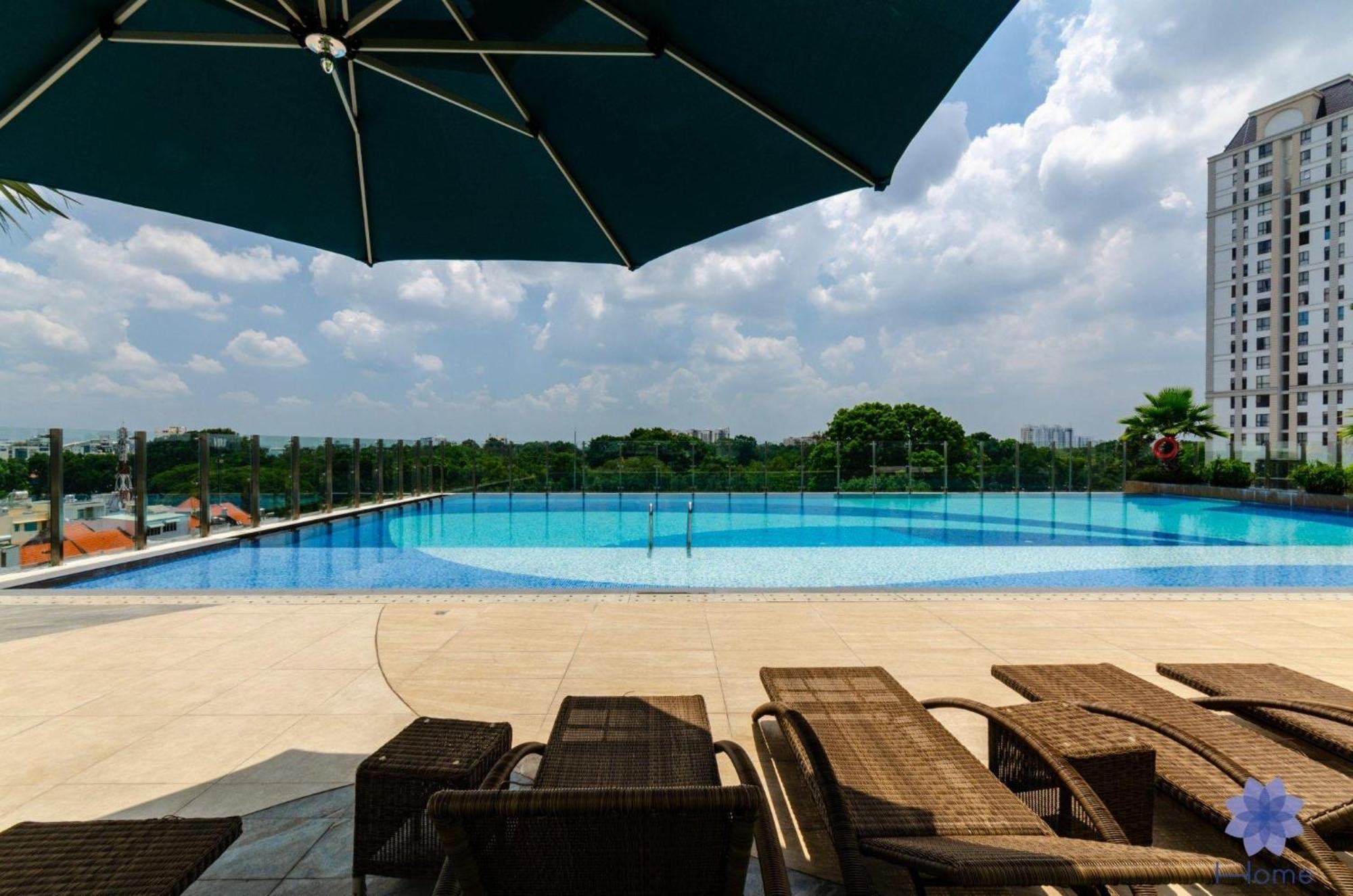 Home, Cosy&Luxury Apartment - 5Mins To Airport, Free Pool&Gym, Airport Pick Up Service Ho Şi Min Dış mekan fotoğraf