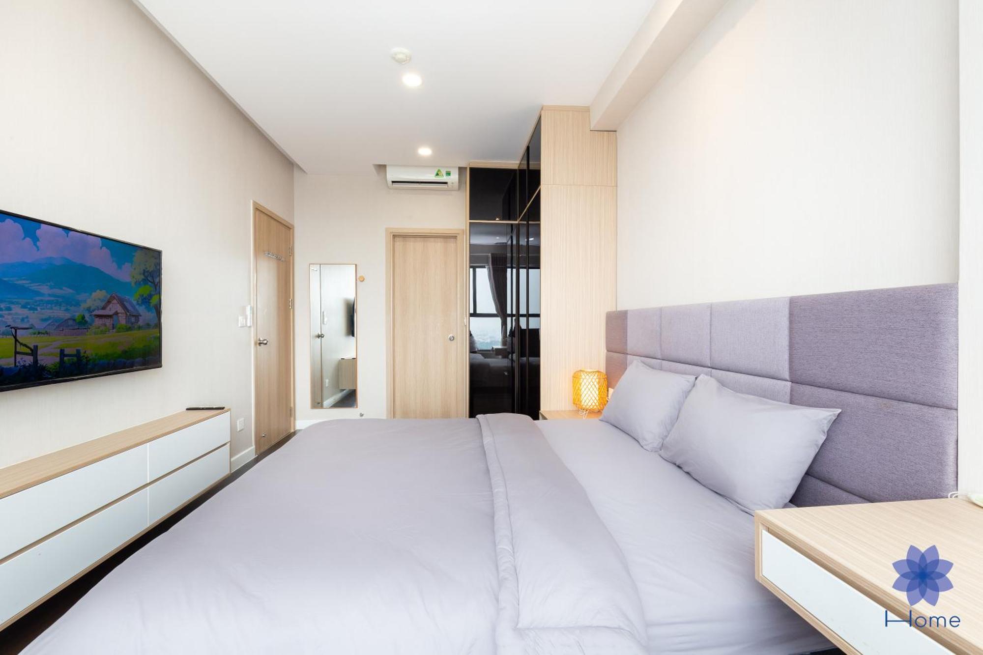 Home, Cosy&Luxury Apartment - 5Mins To Airport, Free Pool&Gym, Airport Pick Up Service Ho Şi Min Dış mekan fotoğraf